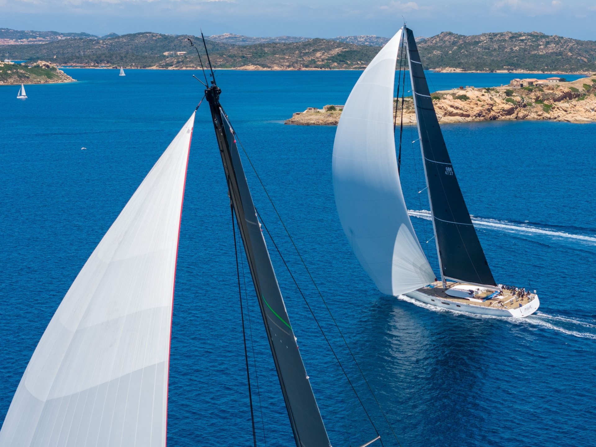 Giorgio Armani Superyacht Regatta, un perfetto equilibrio tra sport e lifestyle  - NEWS - Yacht Club Costa Smeralda