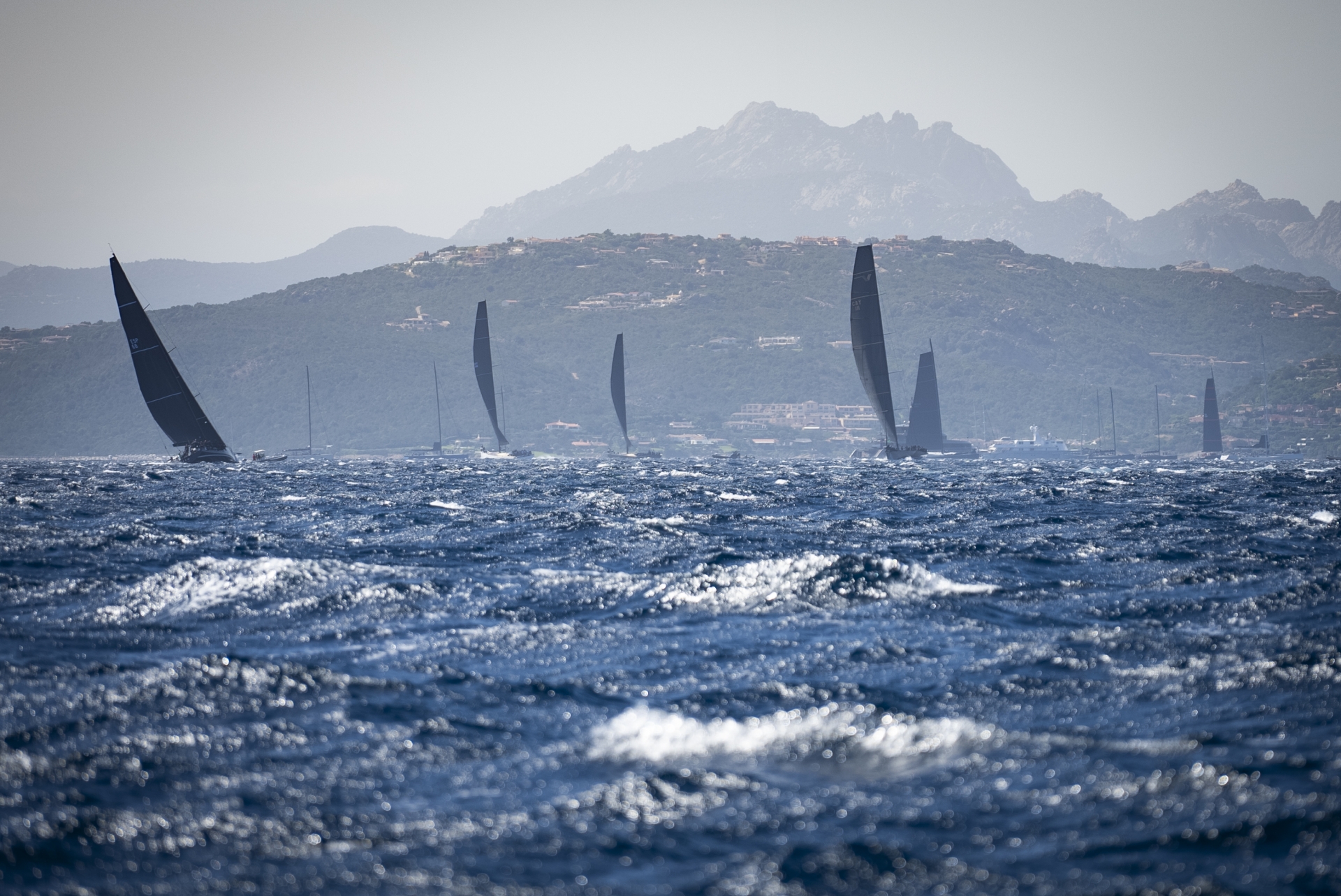 Maxi Yacht Rolex Cup, il Maestrale impone il rinvio a domani - NEWS - Yacht Club Costa Smeralda